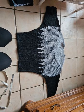 Pull manches chauves souris noir et blanc  M gémo