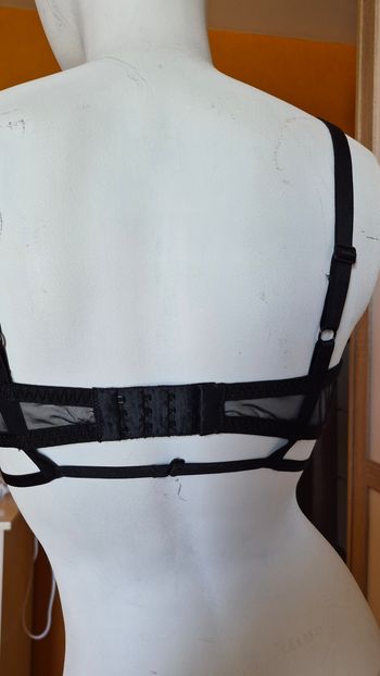 Fixation barrière de sécurité