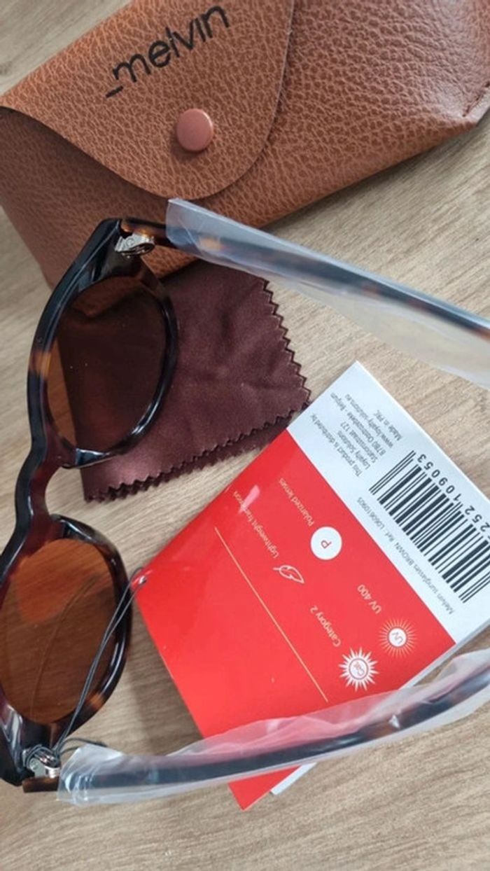 Lunette soleil neuve uv 400 - photo numéro 2