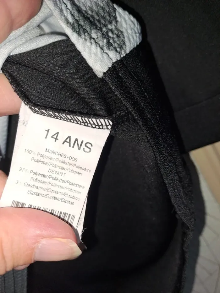 T-shirt fille 14 ans Tissaia tbe noir gris blanc - photo numéro 6