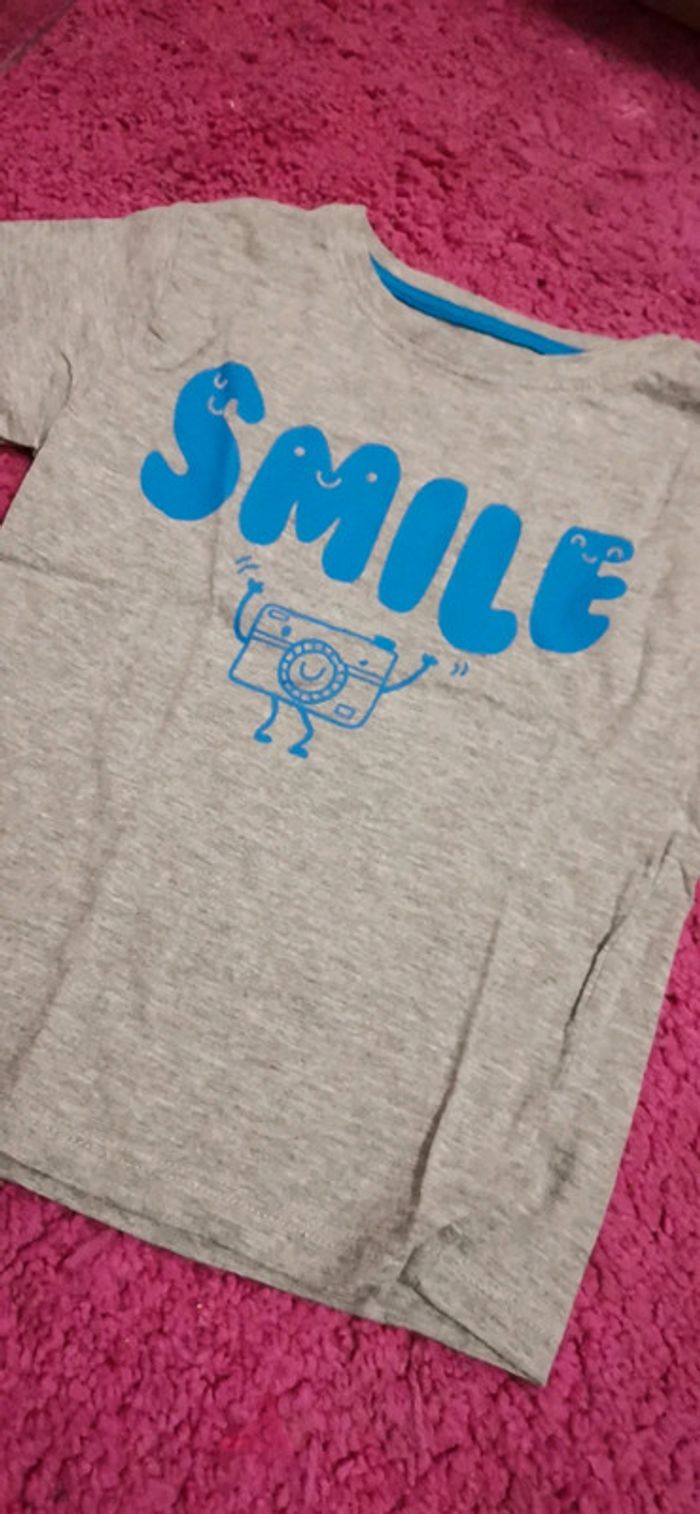 Tee shirt manches courtes garçon taille 2/3 ans