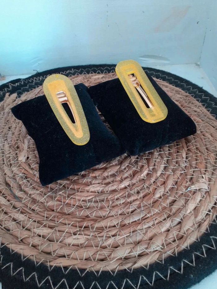 Barrette cheveux jaune transparent pailletée n°11