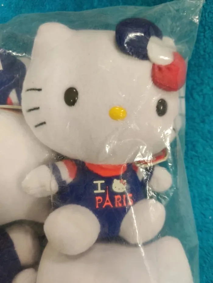 Lot de 6 peluches ty beanie baby's Hello Kitty I love Paris - photo numéro 2