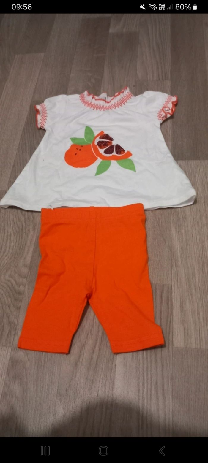 Ensemble 2 pieces tee shirt manche courte leegins