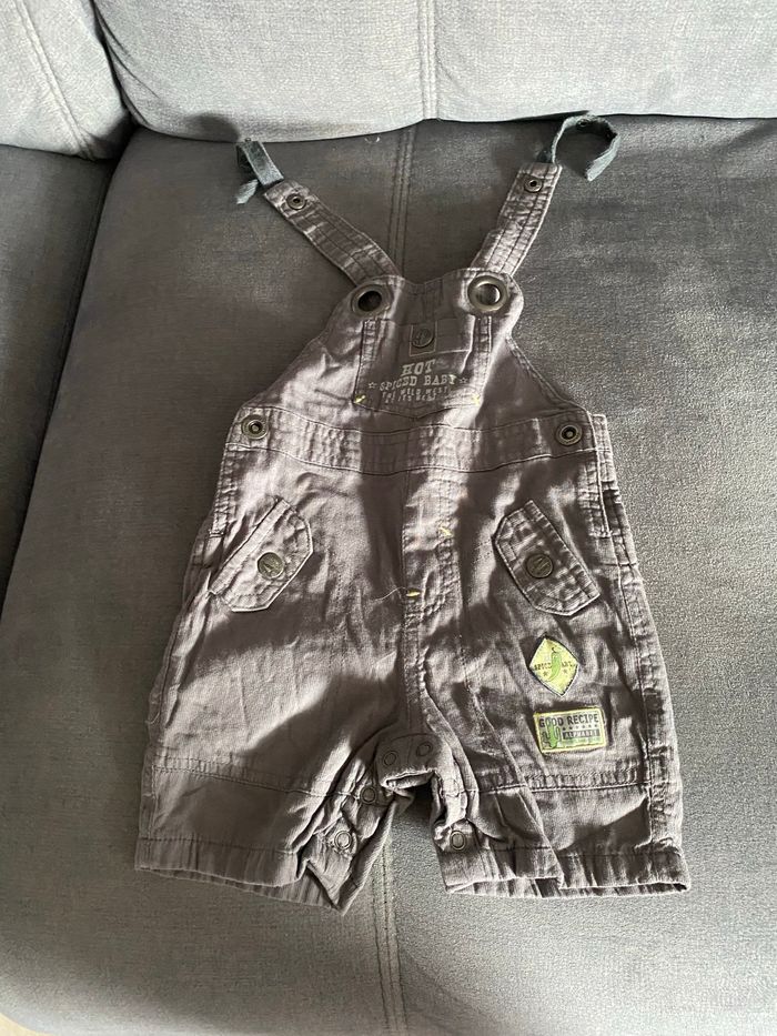 Lot de 4 Salopettes de taille 6 mois - photo numéro 2