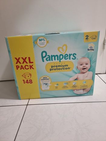 148 couches Pampers taille 2