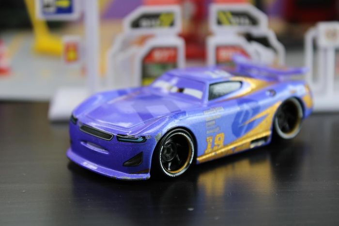 Disney pixar cars Danny Swervez - photo numéro 1