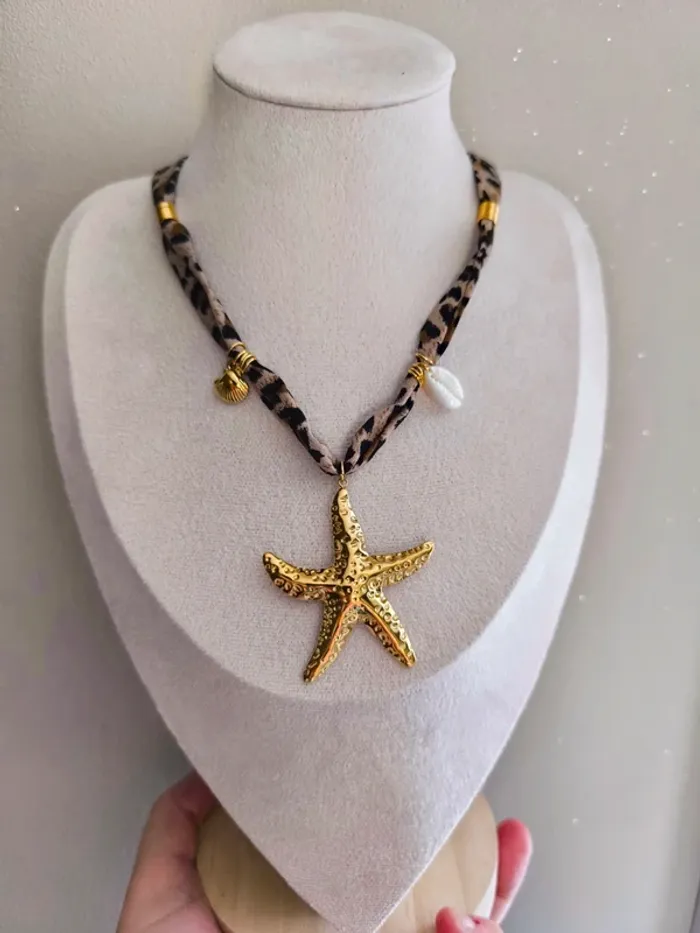 Collier motif léopard avec étoile de mer dorée - photo numéro 5