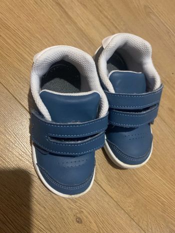 Basket taille 23