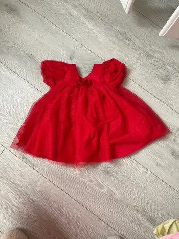 Robe de fête rouge à paillette