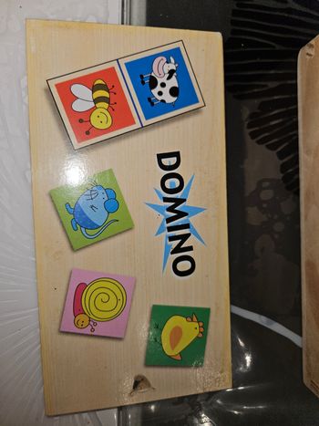 Dominos