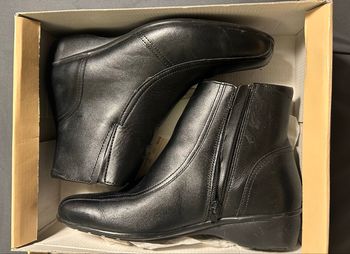 Bottines en cuir confort taille 38 neuves