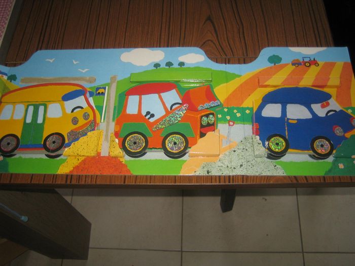 livre grand garage 4 voitures à lires cartonné TBE - photo numéro 2