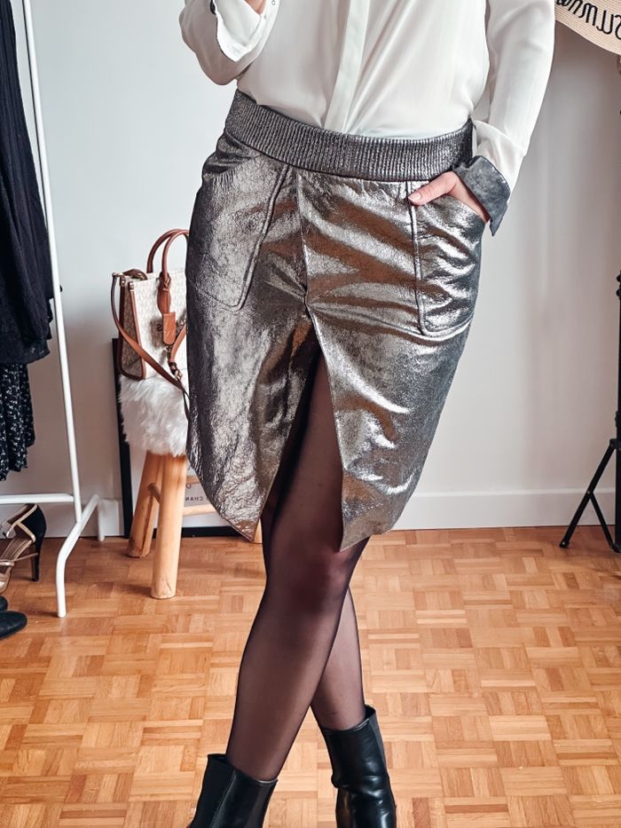 Jupe en cuir argenté Karl Lagerfeld taille 36 - photo numéro 4