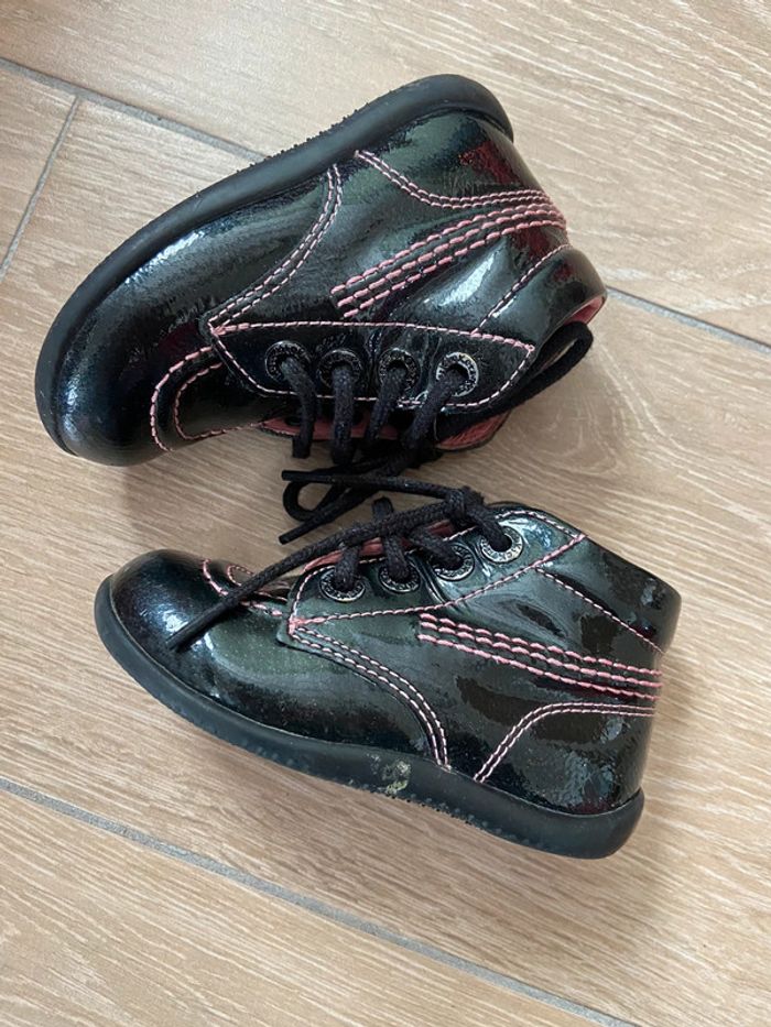 Chaussures vernies t.22 - photo numéro 4