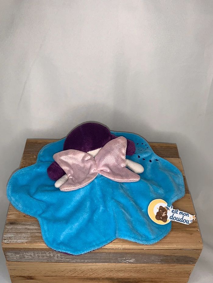 CB08 doudou poupée 👧🏻 carré BLANC - photo numéro 2