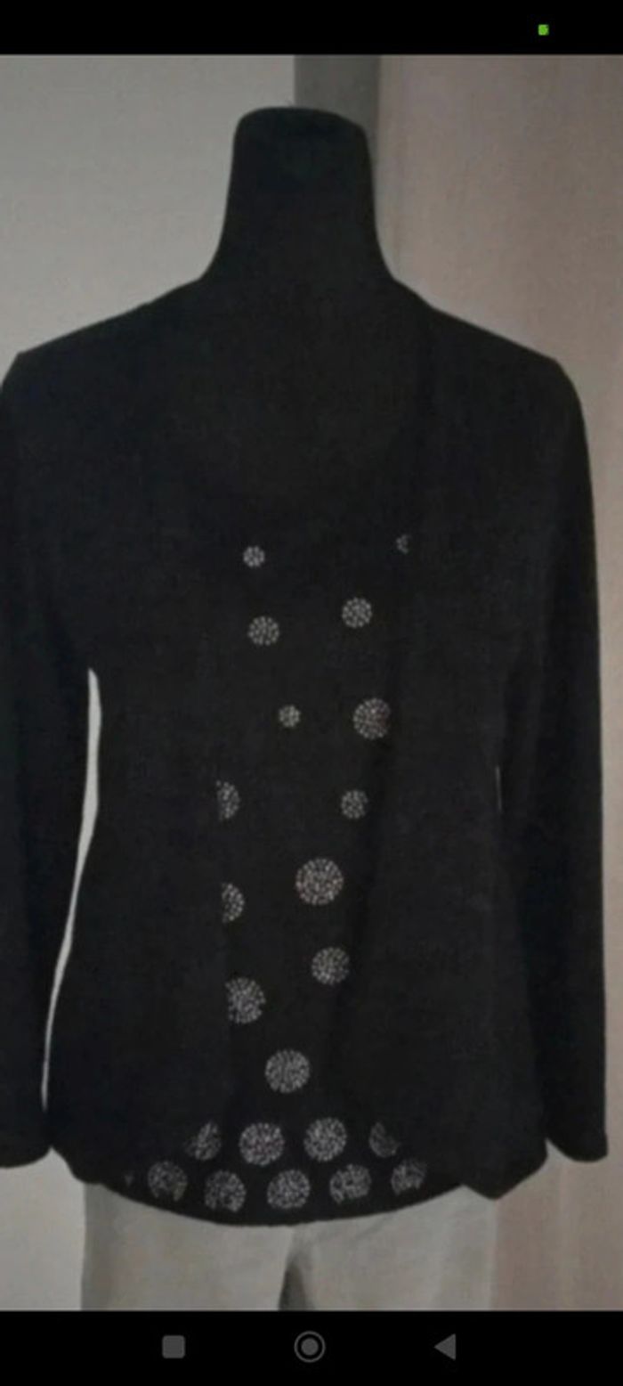 Pull noir - photo numéro 2