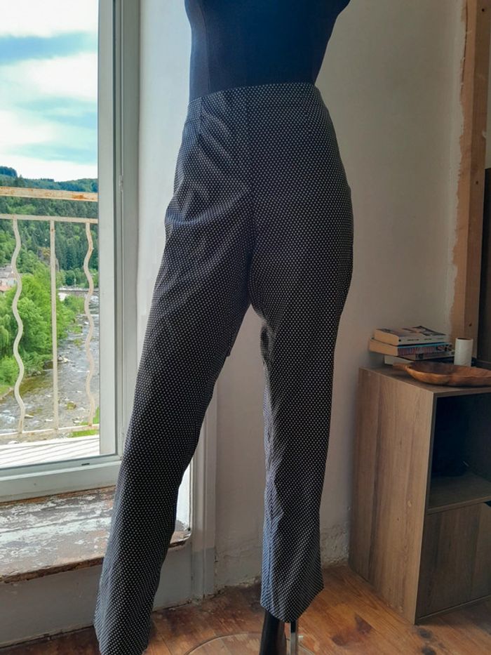 Pantalon à pois noir et blanc Taille 42