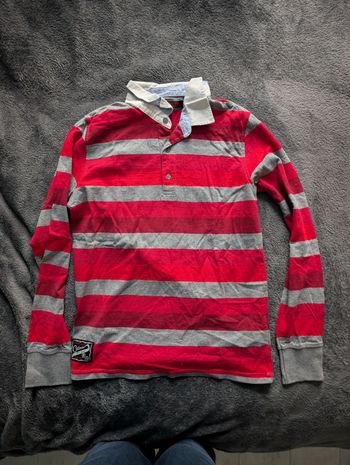 Pull catimini rouge taille 14 ans