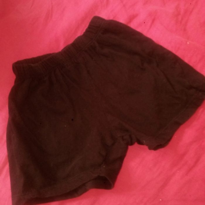 Short noir 4 ans - photo numéro 2