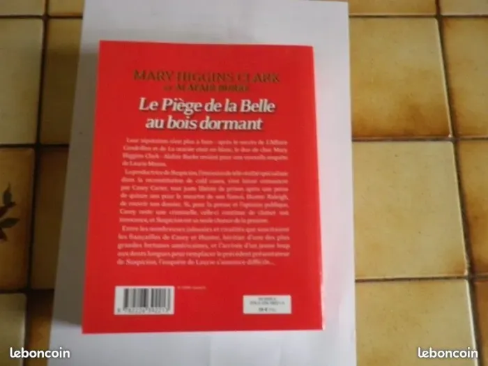 Livre Le piège de la belle au bois dormant - Marie Higgings Clark - photo numéro 2