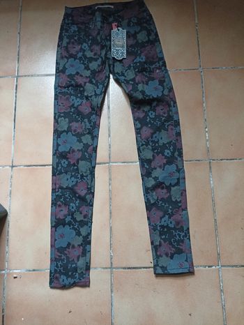 Pantalon femme fleurs taille 38