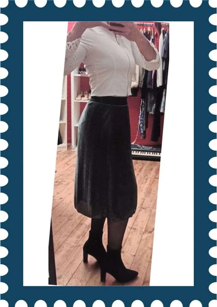 Magnifique jupe mi longue LolaLiza taille M