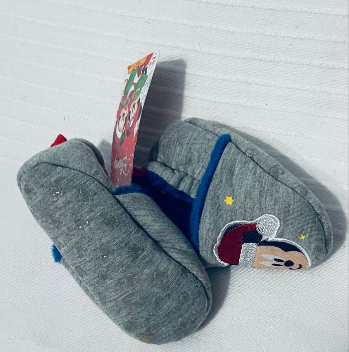 Chaussons bébé Noël Disney - photo numéro 7