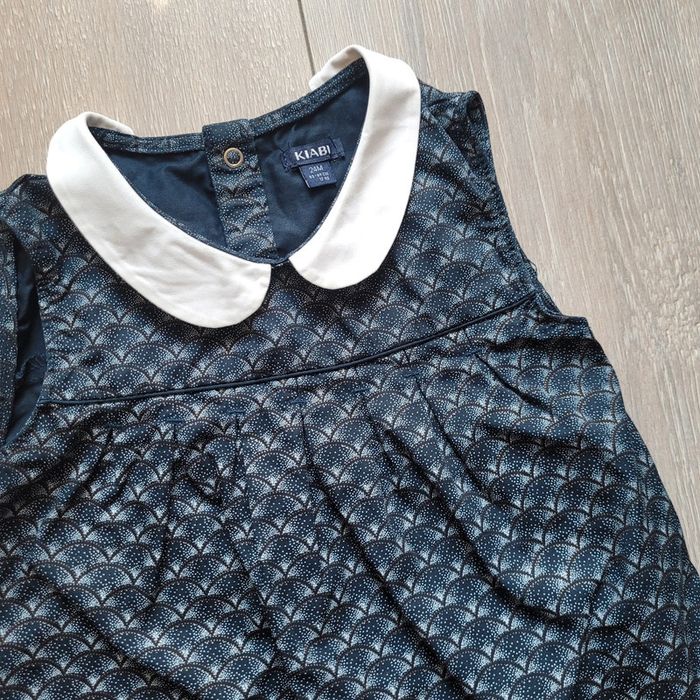 Tres jolie robe de qualite bleu nuit. Fille 2 ans. Marque Kiabi - photo numéro 2