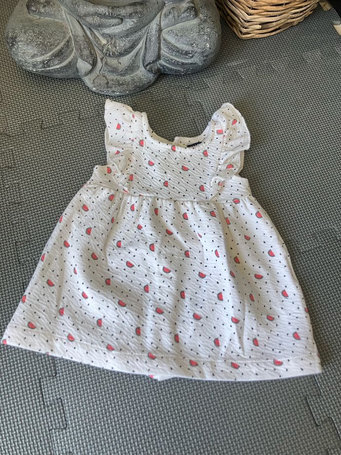 Lot robes été 3 mois - photo numéro 10