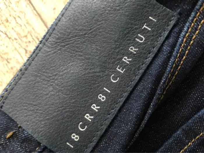Jeans brut Cerruti 1881 - photo numéro 10