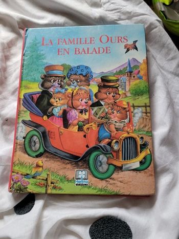 La famille ours en ballade