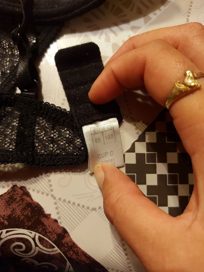 Soutien gorge - photo numéro 4