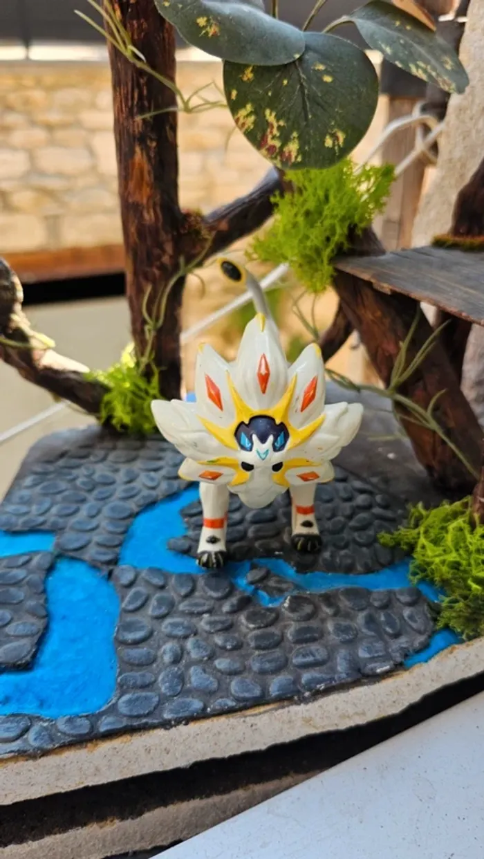 Super figurine Pokemon Nintendo solgaleo