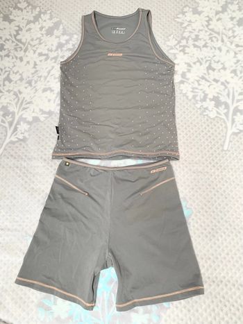 Très bel Ensemble de sport Reebok Vintage