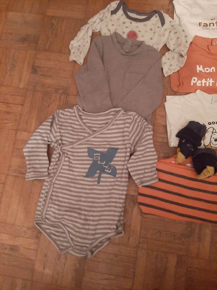 Lots de vêtements 12 mois - photo numéro 2