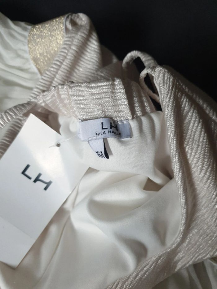 Neuve robe pour occasion beige et doré marque La Halle taille 16 ans - photo numéro 5
