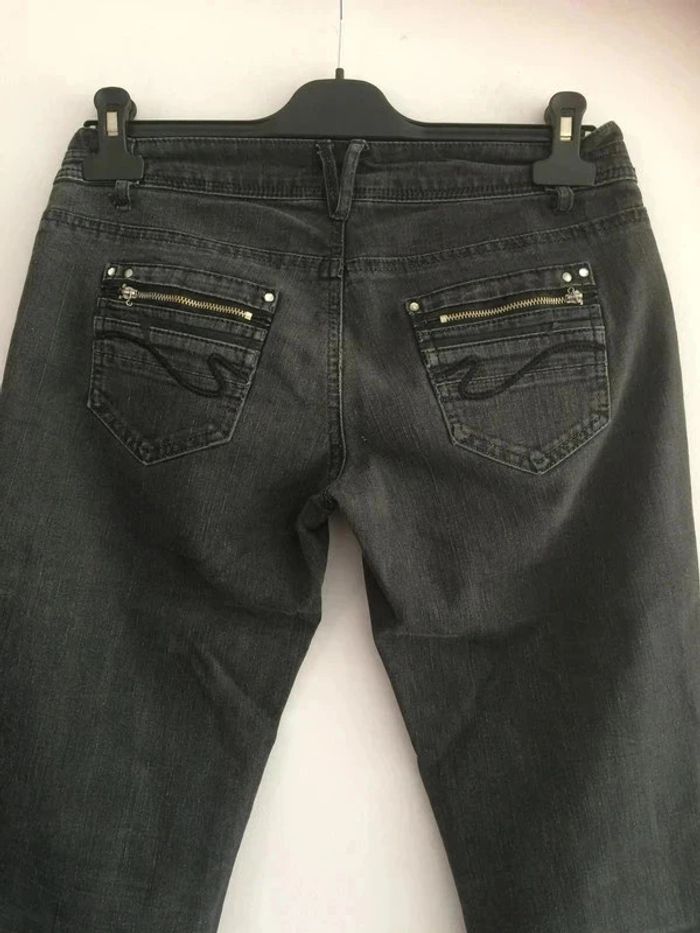 Jean taille basse 38 - photo numéro 3