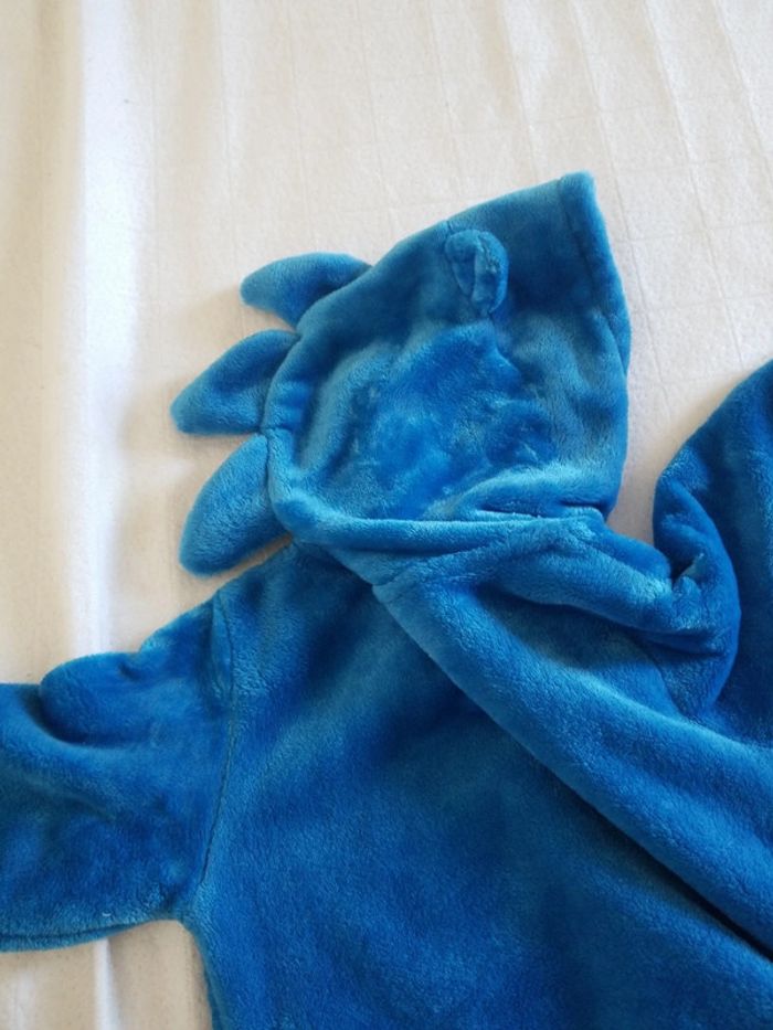 Pull hiver avec capuche - photo numéro 4
