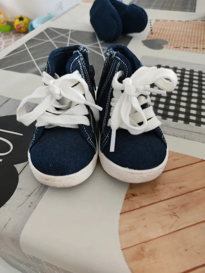 Chaussure bébé - photo numéro 2