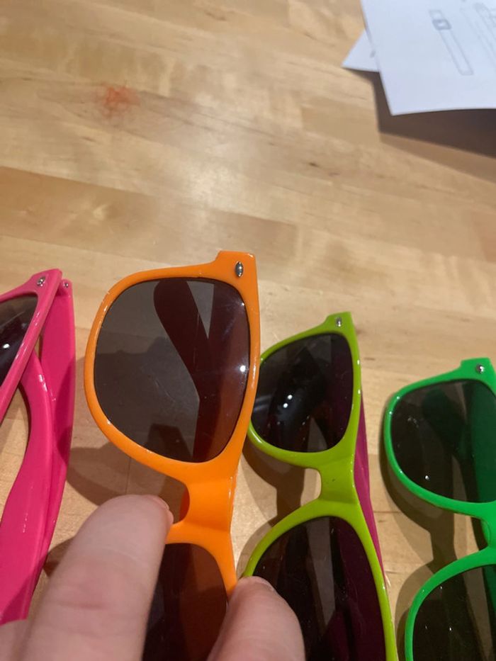 Lot de 6 paires de lunettes de soleil colorées - photo numéro 4