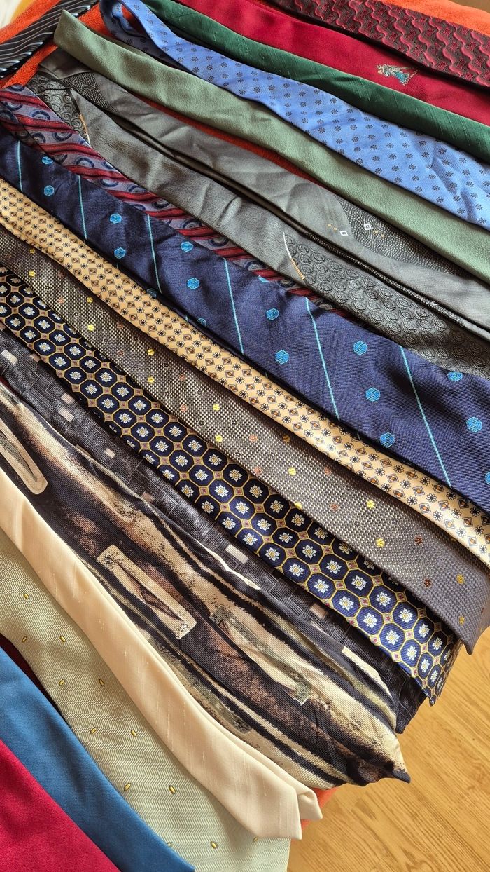 Lot de 38 cravates Vintage - photo numéro 4