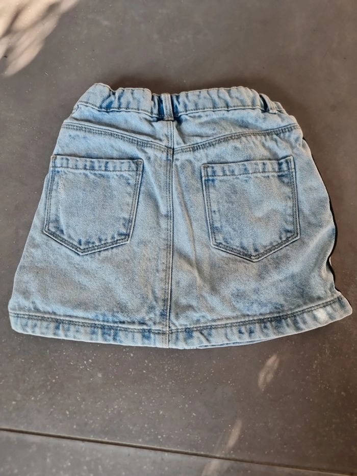 Jupe en jeans kiabi 6 ans - photo numéro 4
