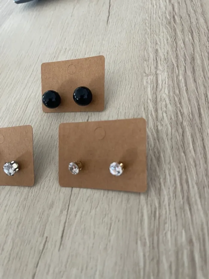 Lot de paires de boucles d’oreilles neuves - photo numéro 2