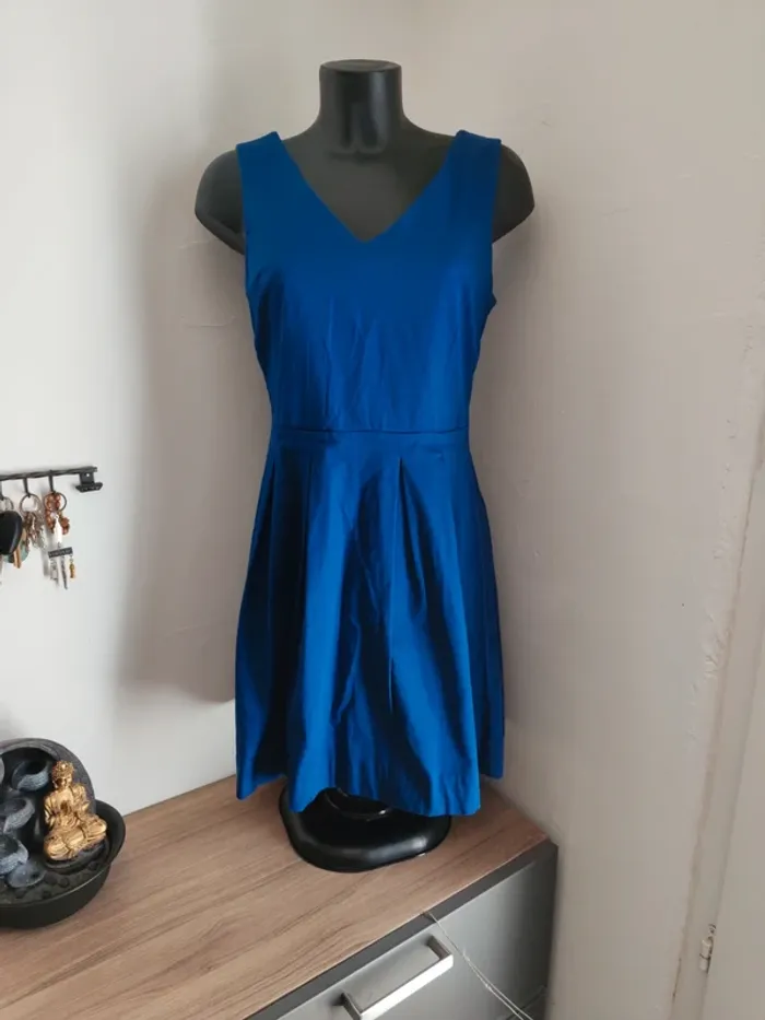 Robe bleu roi camaïeu taille 40