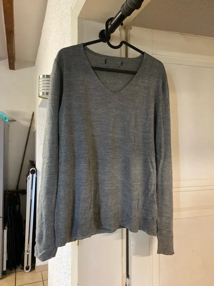 Pull fin