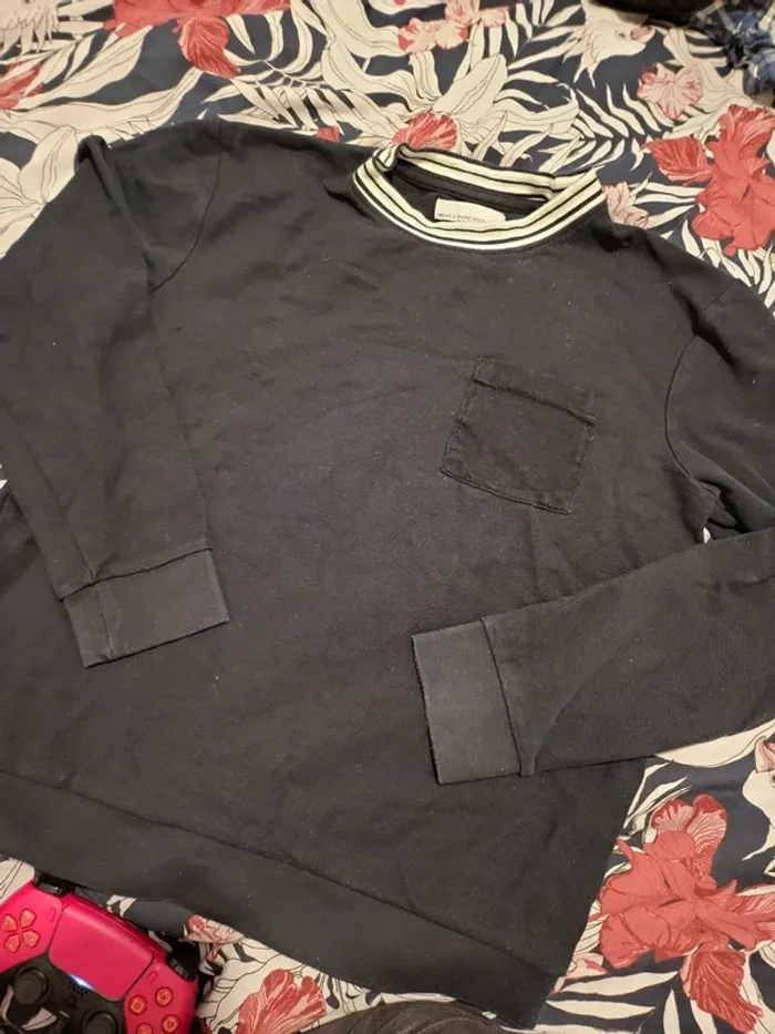 Sweat Jules (marine), M