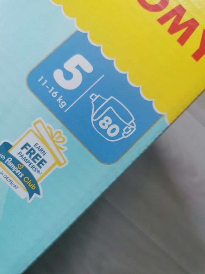 Pampers premium protection, taille 5, 80 couches, 11/16kg - photo numéro 2