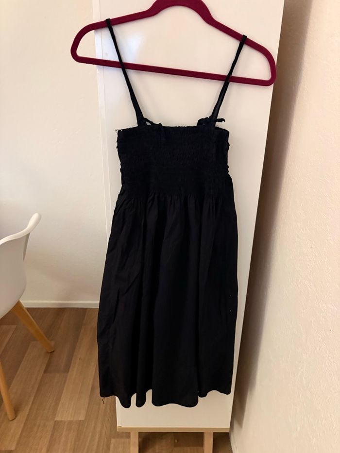 robe noir - photo numéro 3