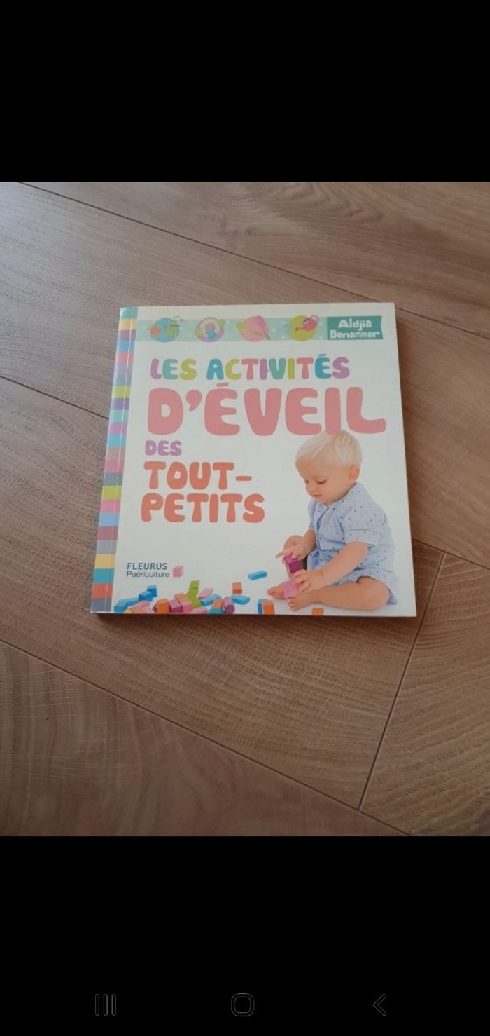 Livre d'éveil - photo numéro 1